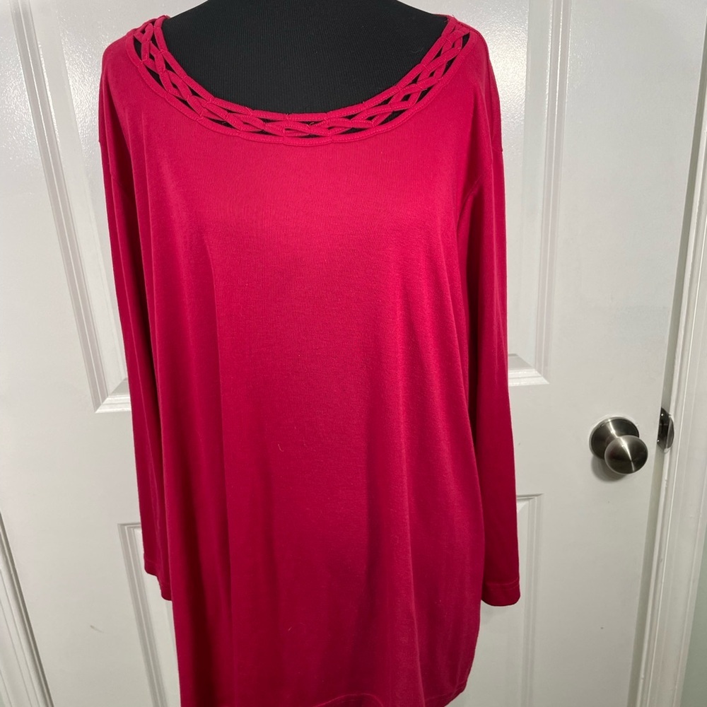 Avenue Fuchsia Long Sleeve Top Size 22/24 CB-102